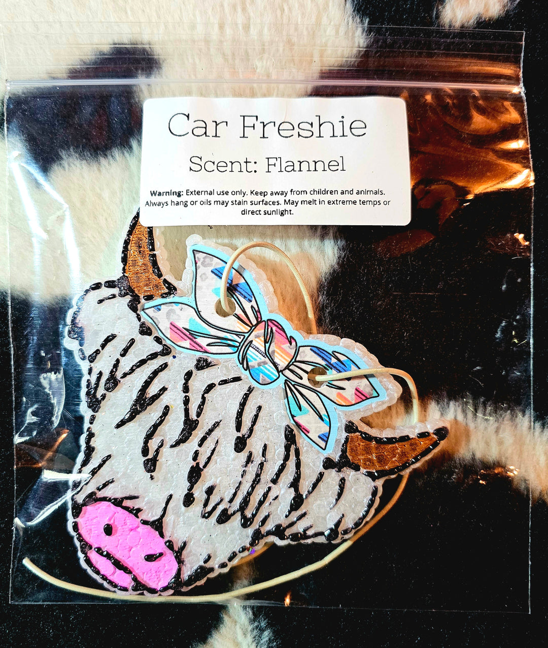 Freshie-White Highland Leopard Bow- Flannel