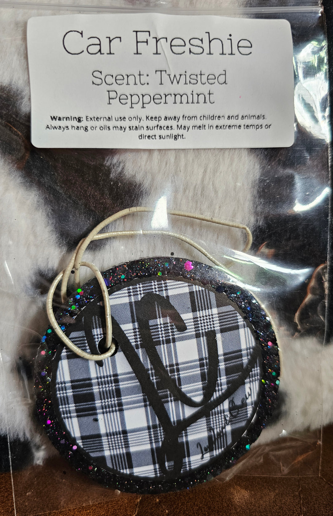 Freshie-LC Black & White Plaid- Twisted Peppermint
