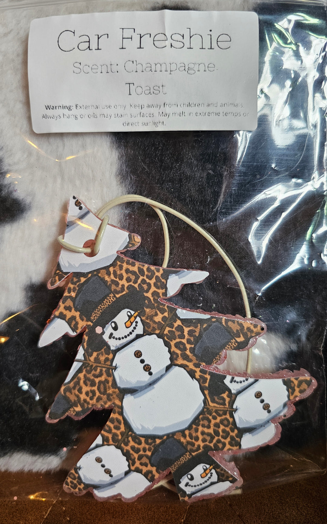 Freshie- Leopard Snowman Tree- Champagne Toast