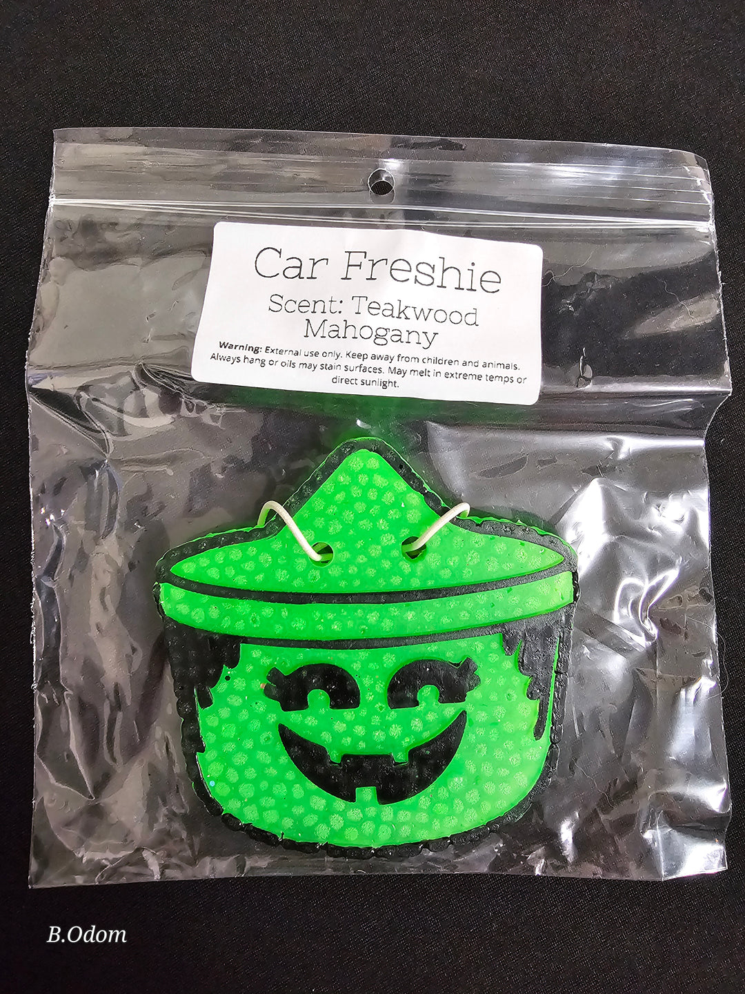 Freshie- Green Pumpkin Bucket- Teakwood Mahogany